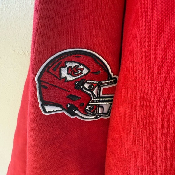 Kansas City Chiefs Pro Standard Retro NWOT Crewneck sweatshirt- Size XL - Picture 3 of 10